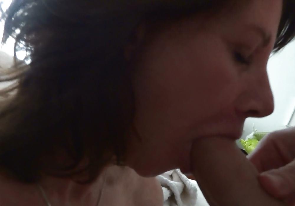 18P Mature suck video  still