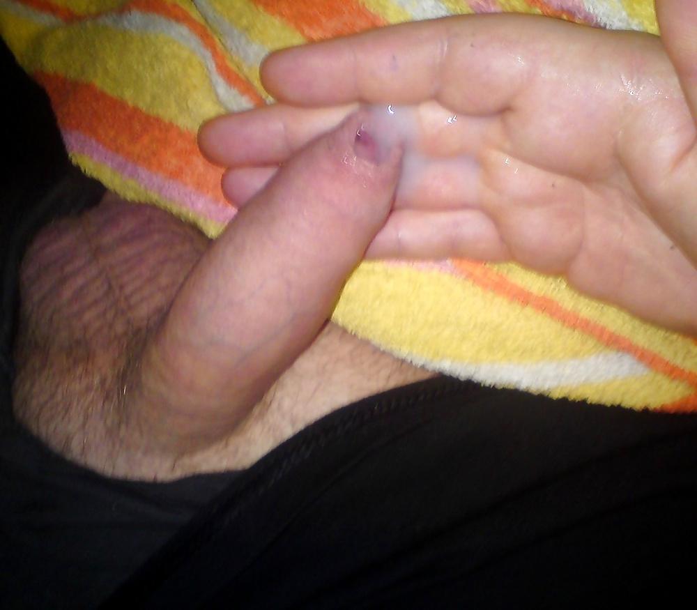 25P Jerking Off 2