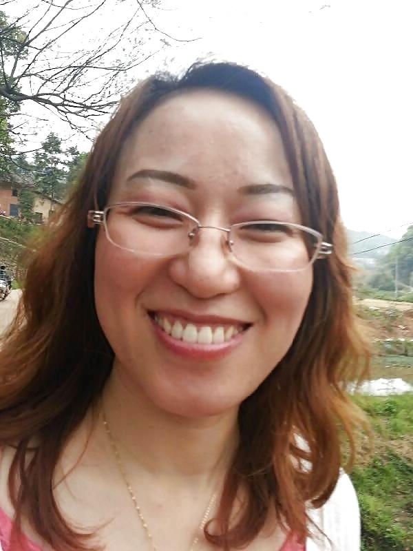 15P QQ Chinese Girl 001