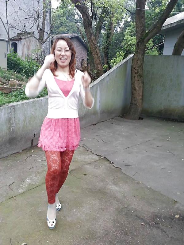 15P QQ Chinese Girl 001