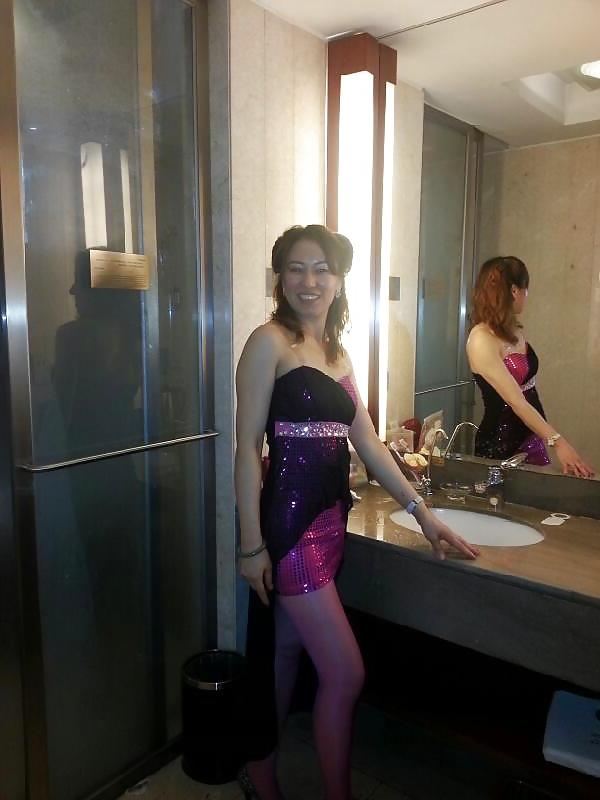 15P QQ Chinese Girl 001