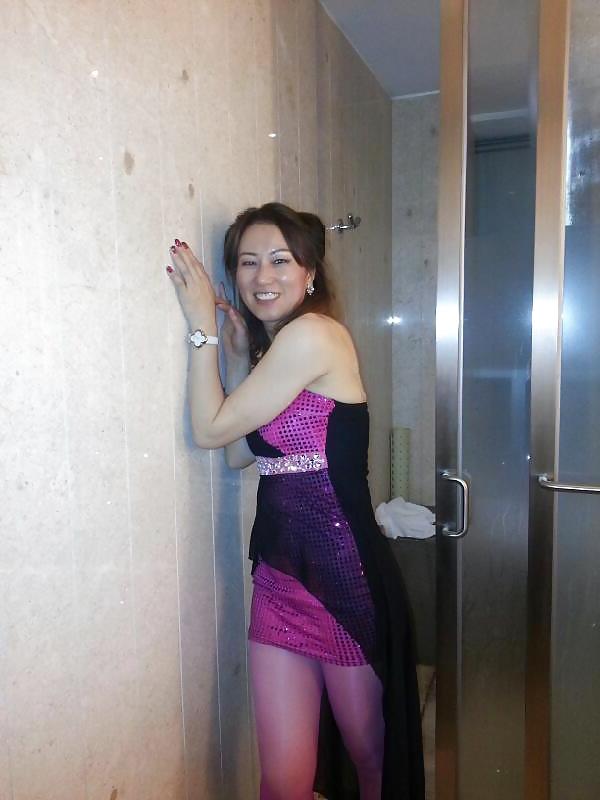 15P QQ Chinese Girl 001