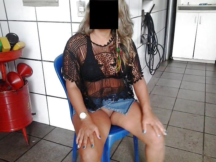 25P Hot brazilian wife in bikini, shorts and skirts