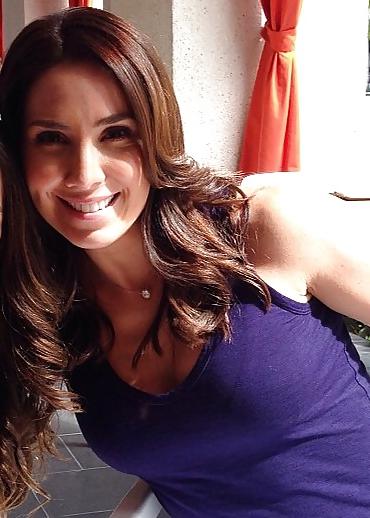 25P My Latin Fantasy Women Laura Posada