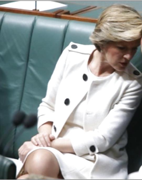25P Love jerking off to conservative Julie Bishop