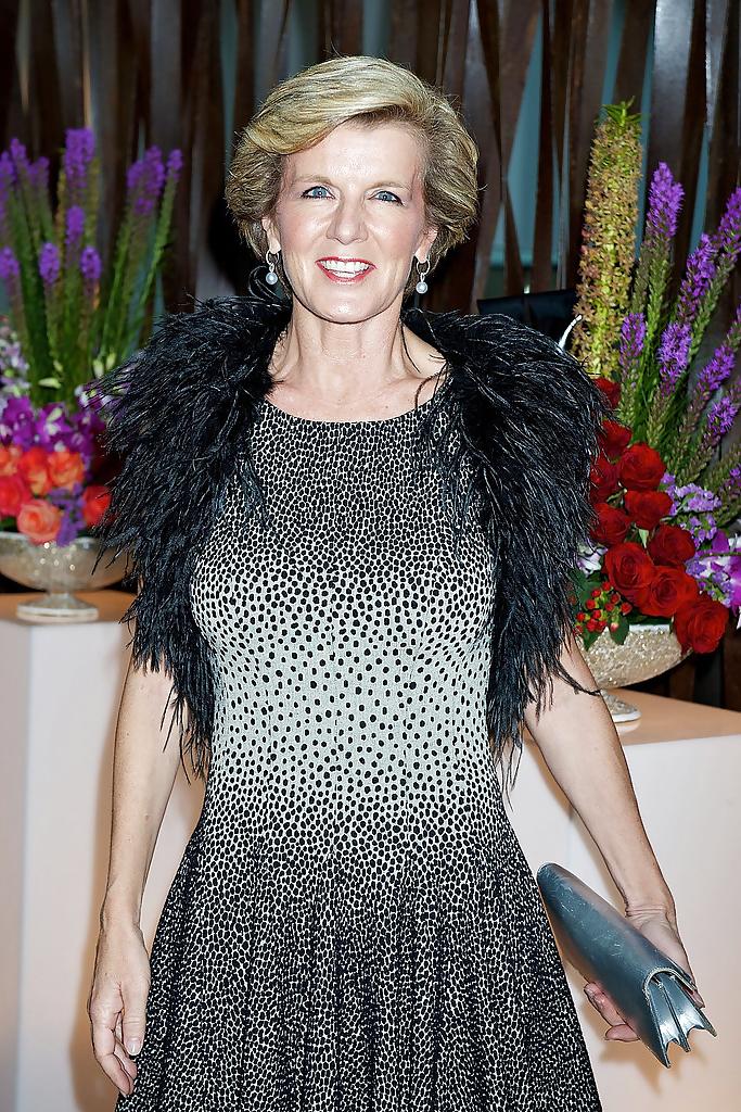 25P Love jerking off to conservative Julie Bishop