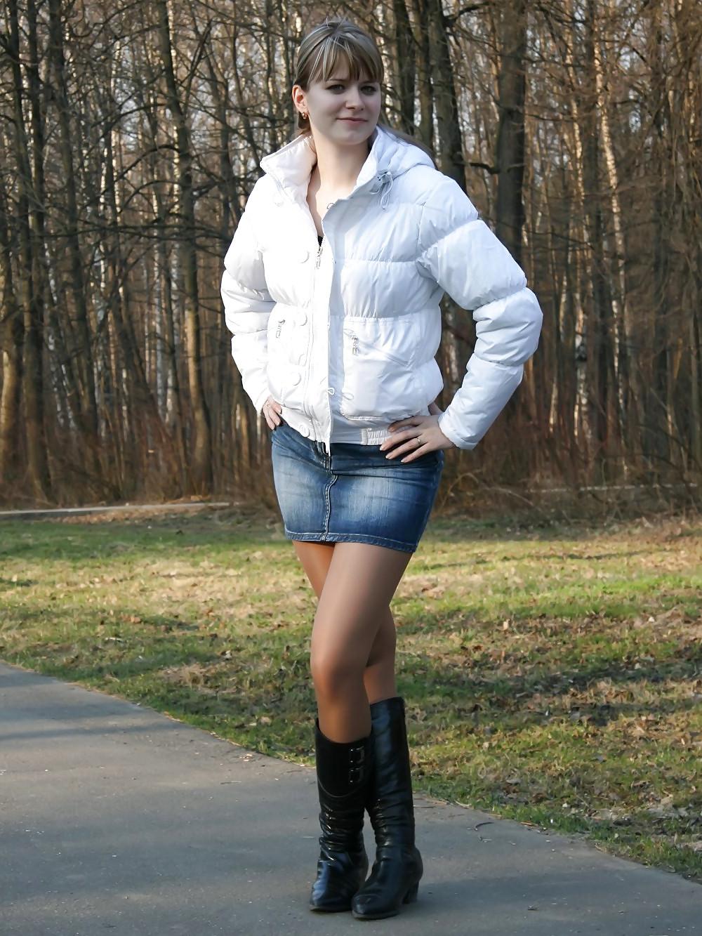 10P Hotlegs-miniskirt babe15