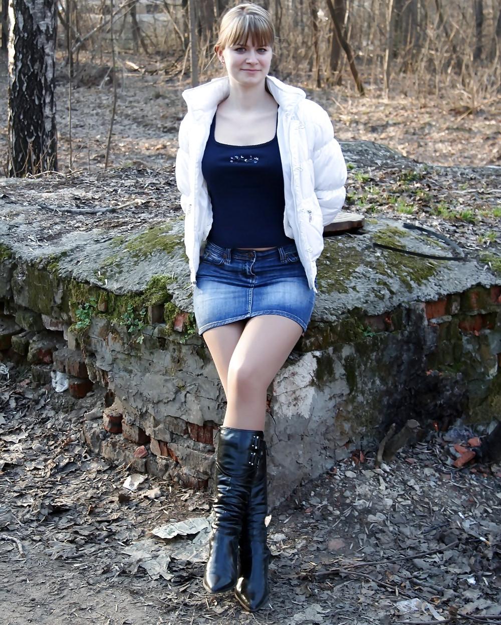 10P Hotlegs-miniskirt babe15