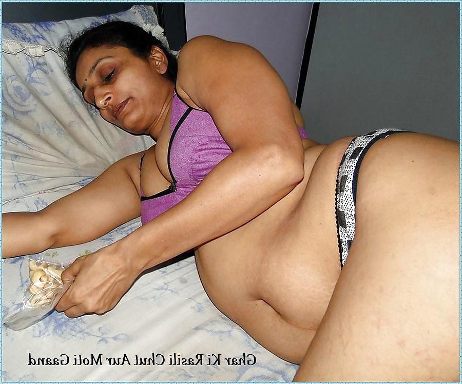 21P Aunty curvy hip