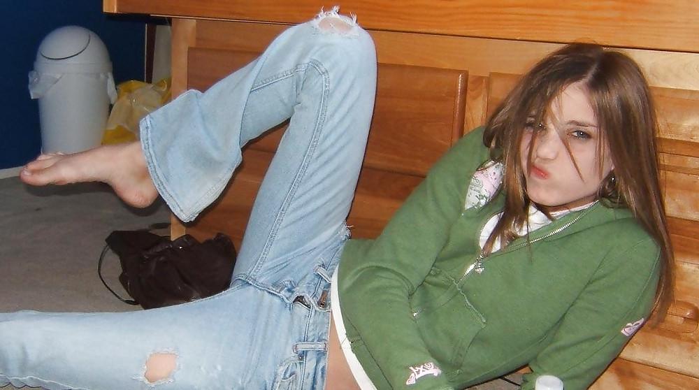 25P Queens in Jeans LLXXXXIV
