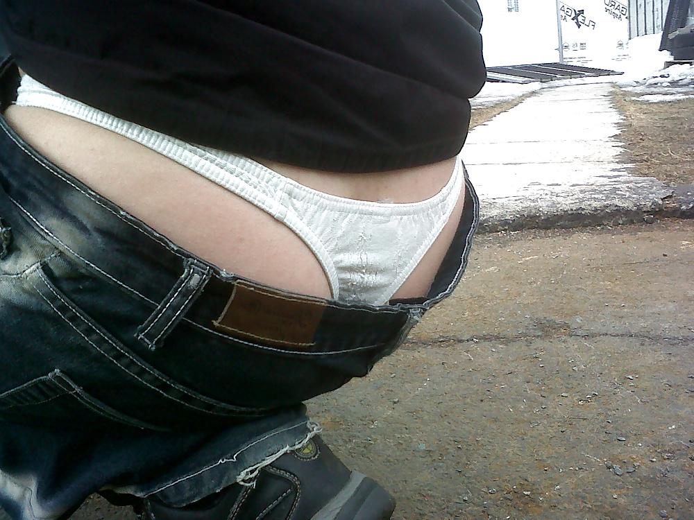 8P Fun oputdoor in latex thong underwear white and tight jeans