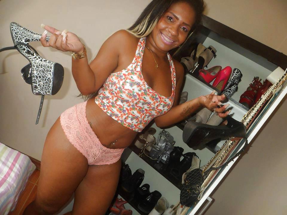25P Dressed and beautiful brazilian women!