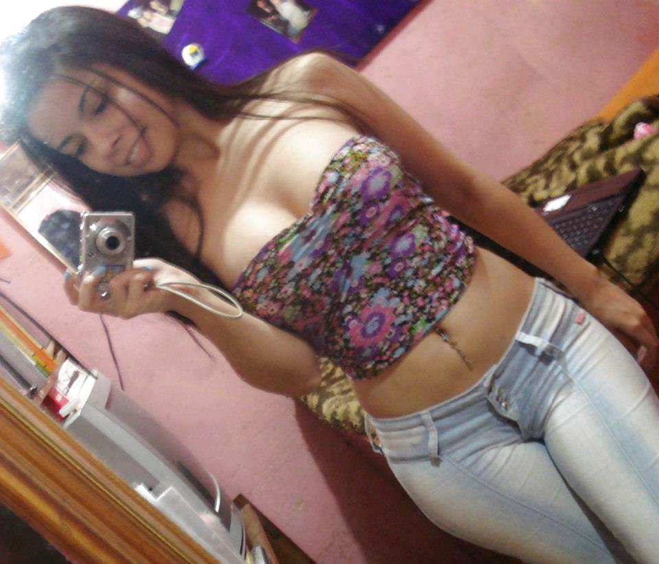 25P Dressed and beautiful brazilian women!