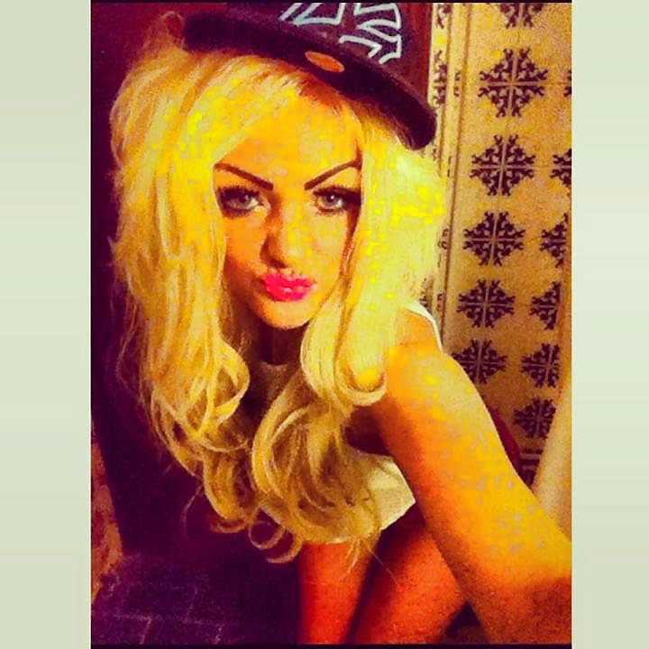 25P Bimbo Ashleigh (UK)