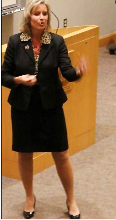 25P Love jerking off to conservative Renee Ellmers