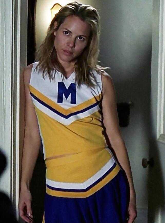 8P Maria Bello Cheerleader