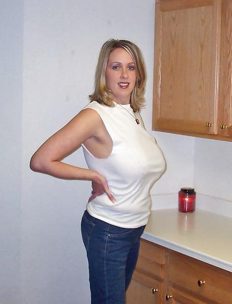 25P Curvy Beauties 74 Clothed Edition