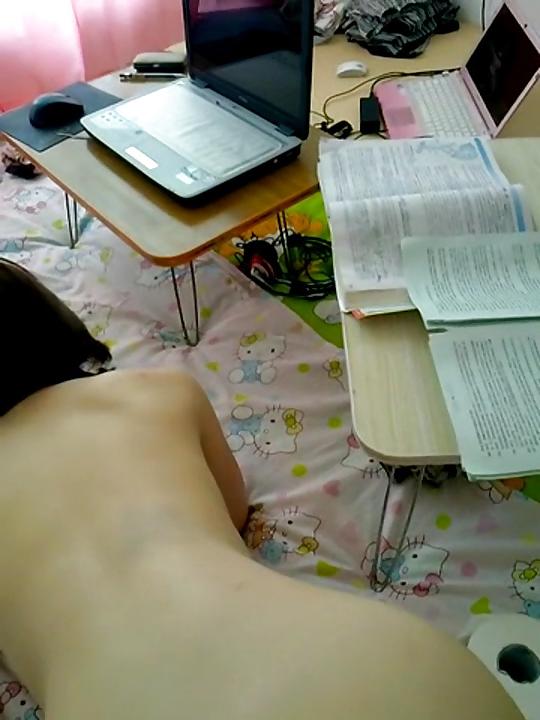 25P Chinese college girl fucked to pay rent