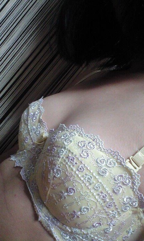 9P Chinese college girl showing boobs