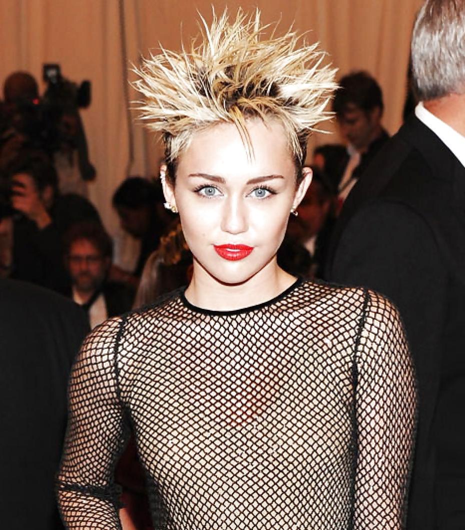 19P Miley Cyrus for jerking