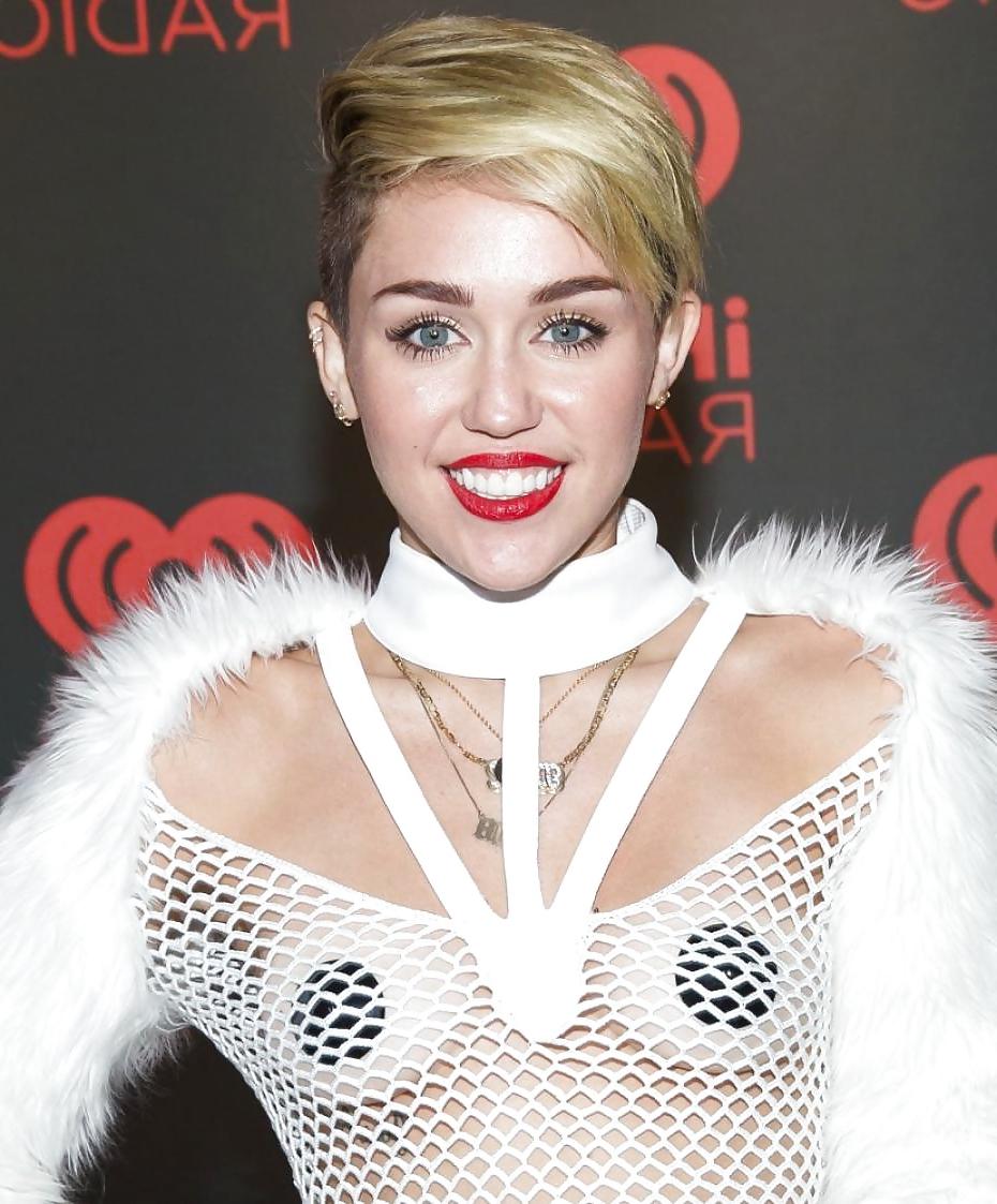 19P Miley Cyrus for jerking