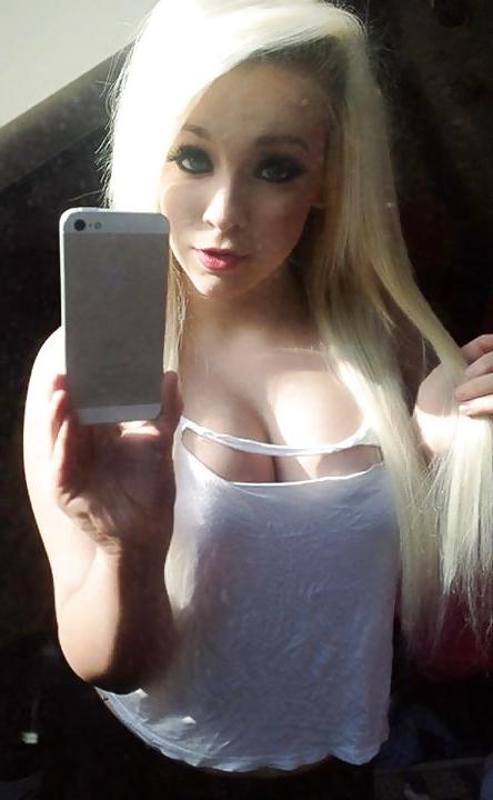 24P Bimbo's