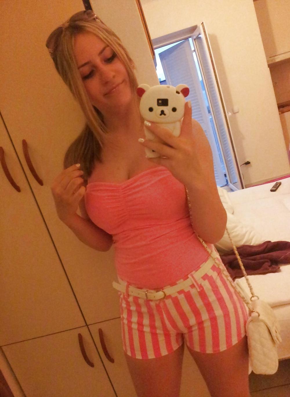 25P Big boobs serbian bimbo
