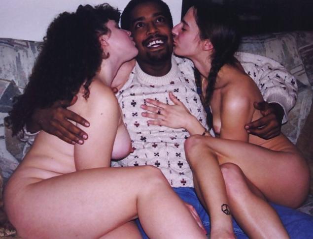 19P Curvy Brunette Jenn Nude with Friends