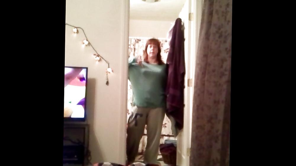 10P Sexy in the bathroom!!!!