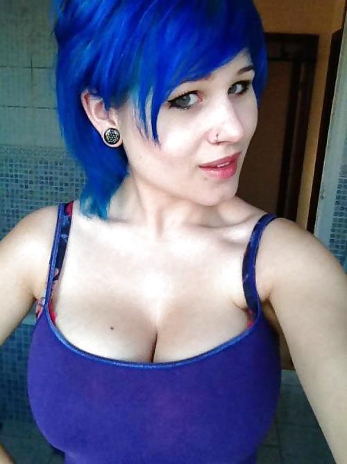 25P Busty Goddesses - Short Haired Girls With Huge Breasts, 18
