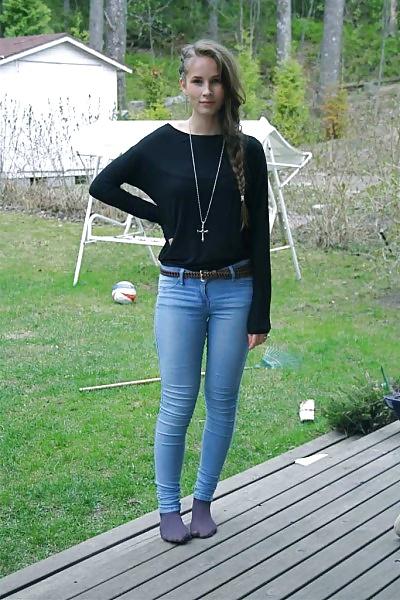 25P Hot Girls in Hot Jeans 2