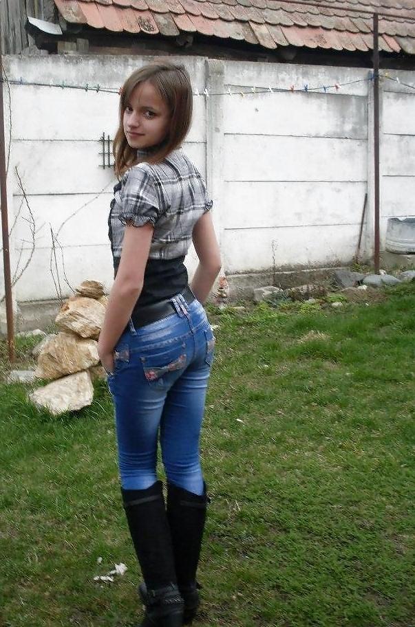 25P Hot Girls in Hot Jeans 2
