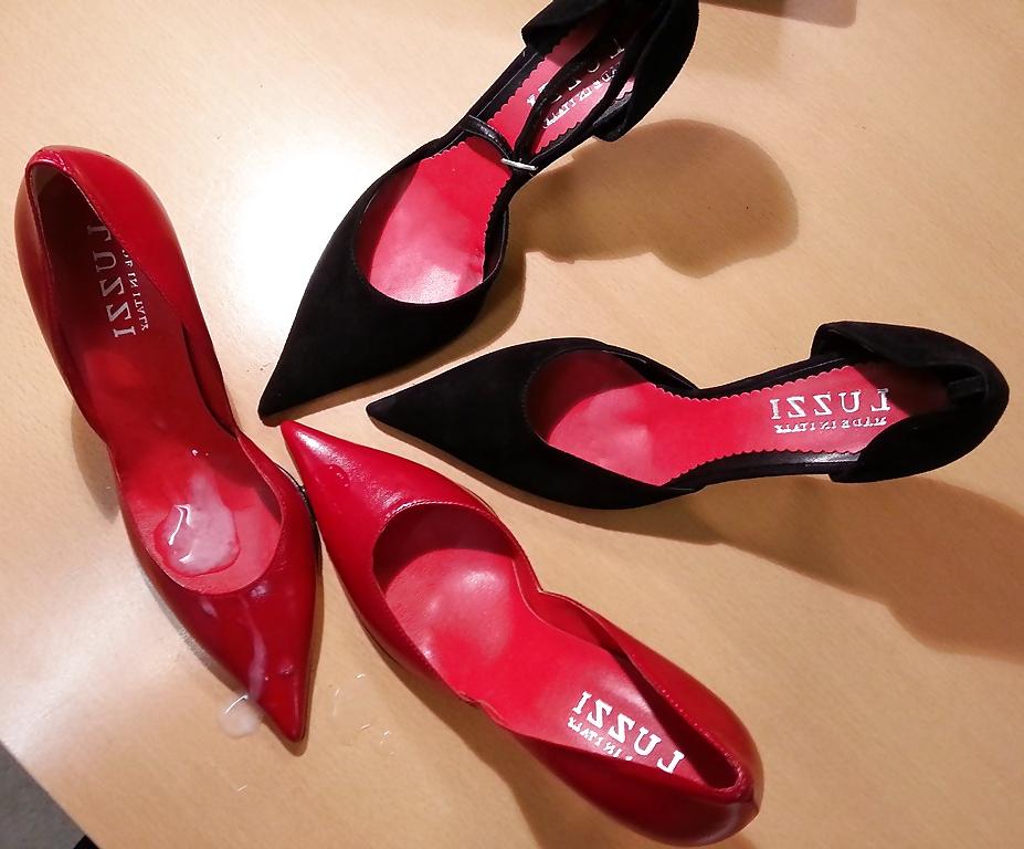 12P Fuck and cum my mother's stiletto pump heels