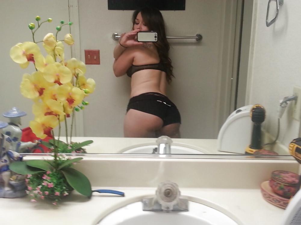 25P Private pictures found on photobucket #16