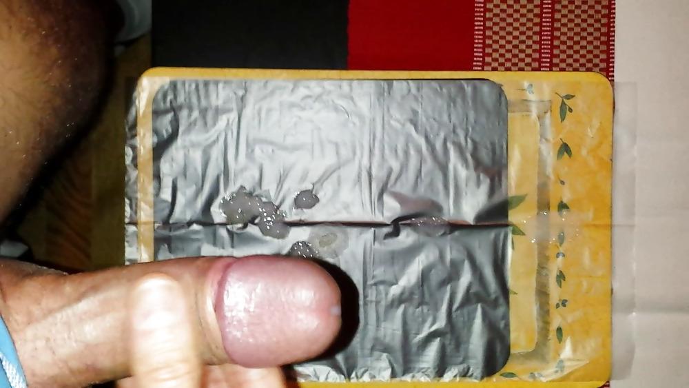 25P Big Heavy Thick Cum Splash At Christmas Eve!