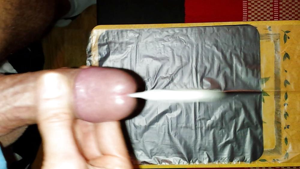 25P Big Heavy Thick Cum Splash At Christmas Eve!