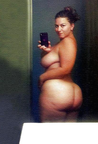 25P Hoes in da Mirror Vol6