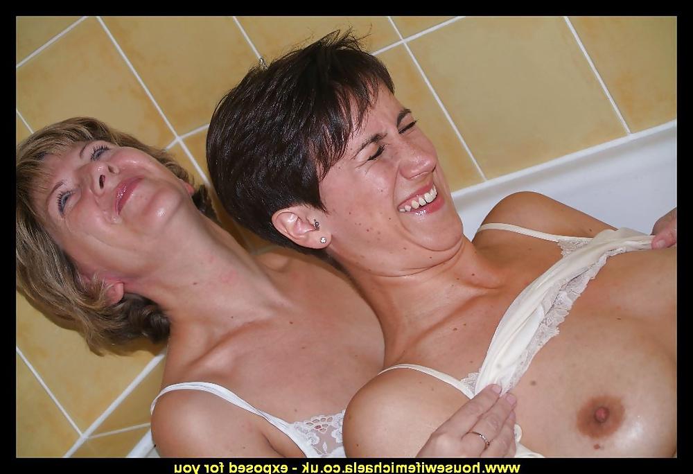 25P Sara and friend bathing