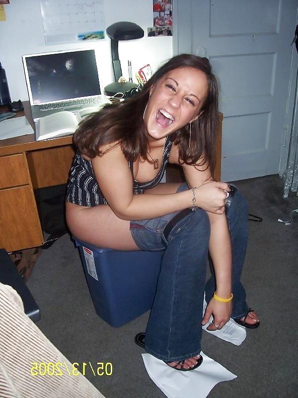 25P Girls caught in the bathroom