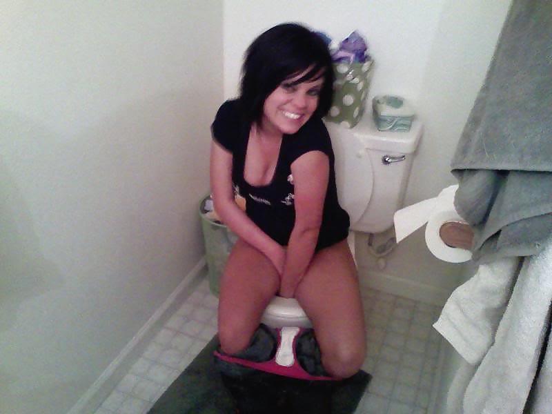 25P Girls caught in the bathroom