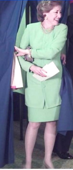 19P Love jerking off to conservative Elizabeth Dole