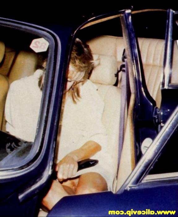 25P 70's Glamor girl-Farrah Fawcett.