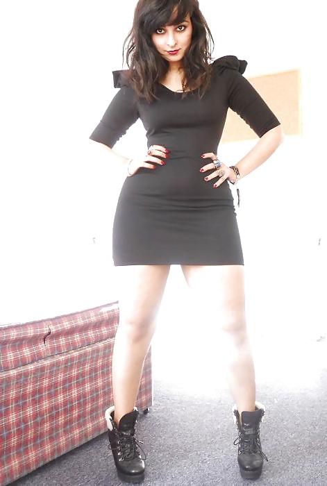 7P Thick arab girl