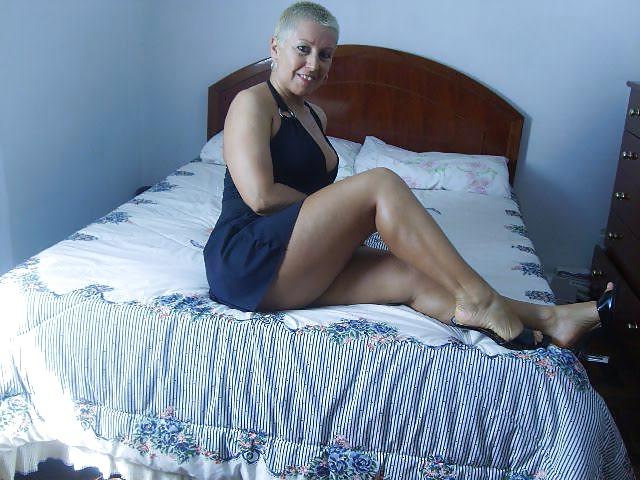 14P Hot Brazilian Mature (Nonude)