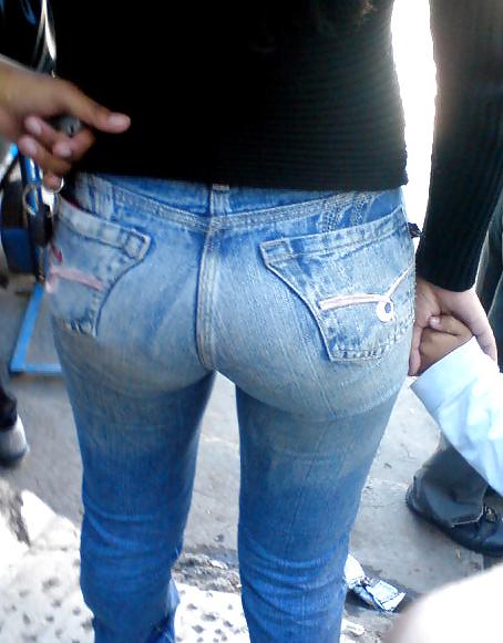 6P Big Ass In Jean