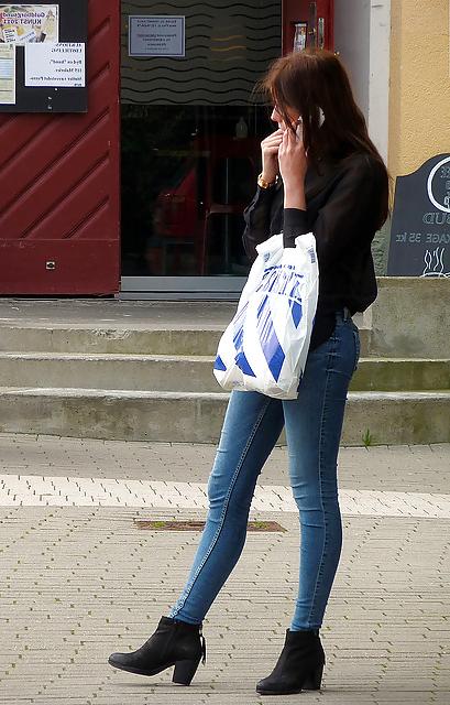 18P Hot Girls in Hot Jeans
