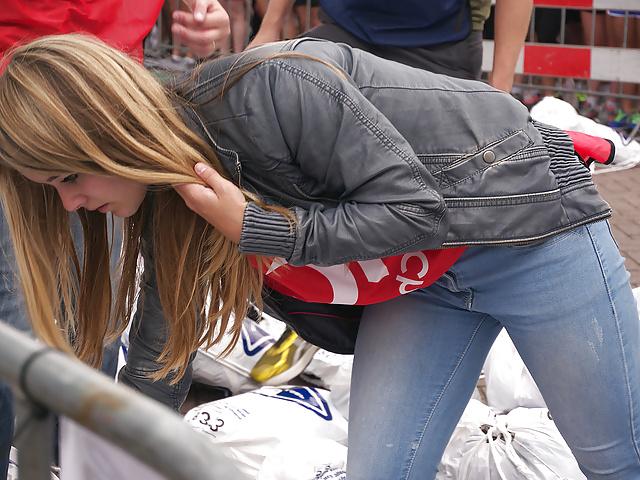 18P Hot Girls in Hot Jeans