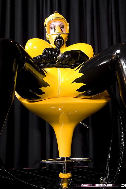 25P Rubber mistress
