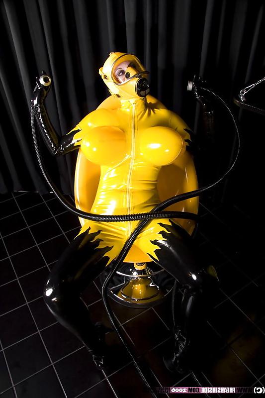 25P Rubber mistress