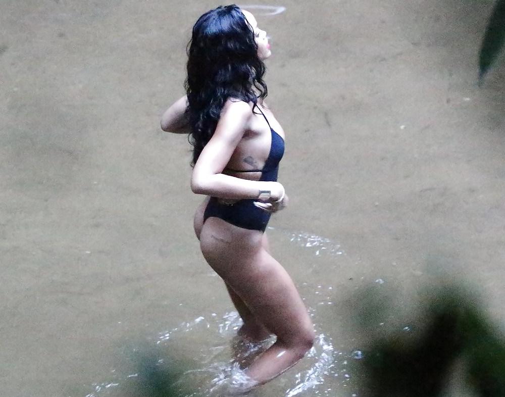 5P Rihanna Thong Bikini Ass